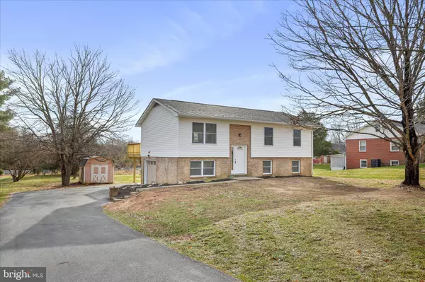 Bunker Hill, WV 25413,672 MONTMORENCY DR