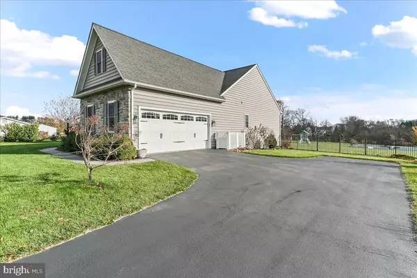 Oxford, PA 19363,498 WATERWAY RD