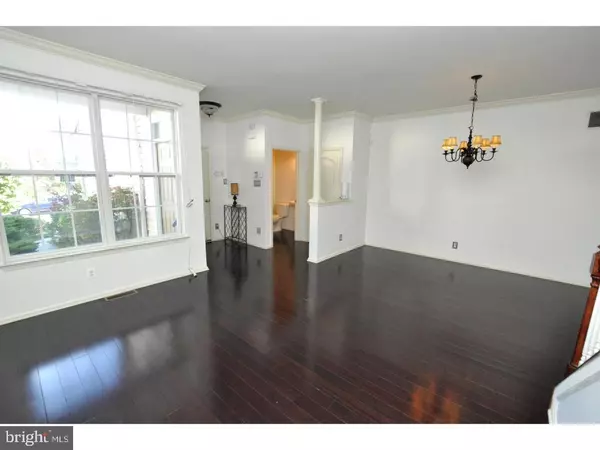 Mount Laurel, NJ 08054,23 COMPASS CIR