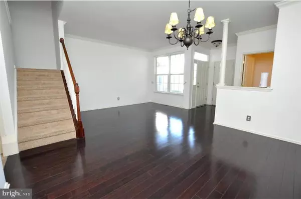 Mount Laurel, NJ 08054,23 COMPASS CIR