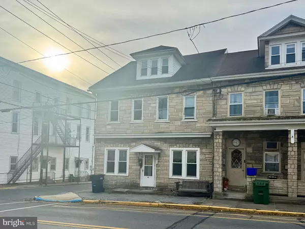 Tremont, PA 17981,101 W MAIN ST