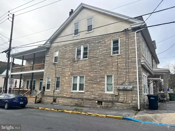 Tremont, PA 17981,101 W MAIN ST
