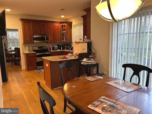 Bryn Mawr, PA 19010,1 HAYMARKET LN