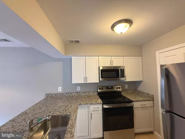 Lexington Park, MD 20653,46359 COLUMBUS DR #608