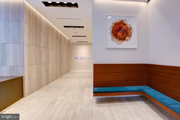 Philadelphia, PA 19102,42 S 15TH ST #1B-1401