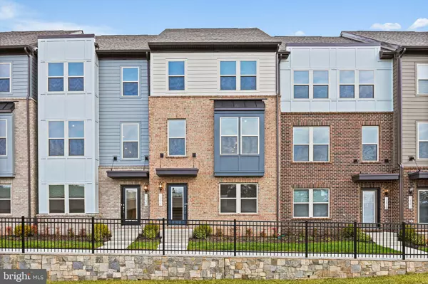 Herndon, VA 20170,2172 GLACIER RD