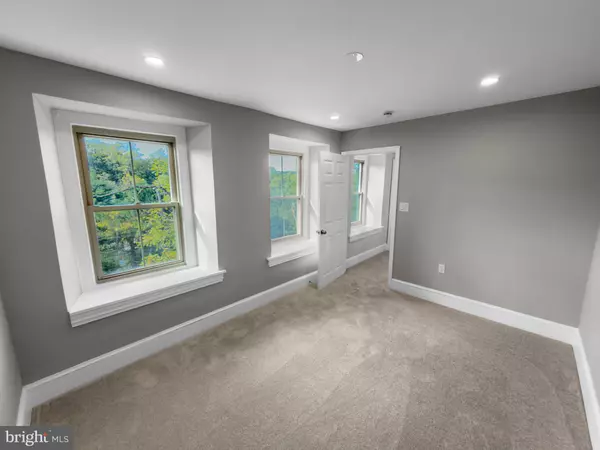 Chester Springs, PA 19425,1284 SCHOOL HOUSE LN