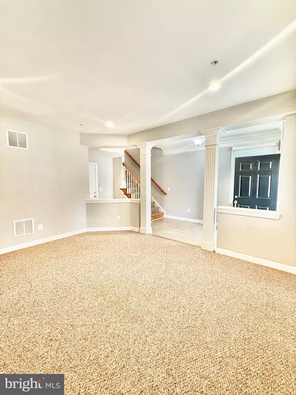 Alexandria, VA 22304,456 FERDINAND DAY DR