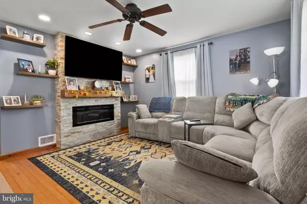 West Deptford, NJ 08096,46 LYNN DR