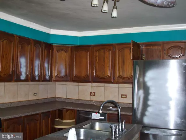 Williamstown, NJ 08094,107 DELWYN LN