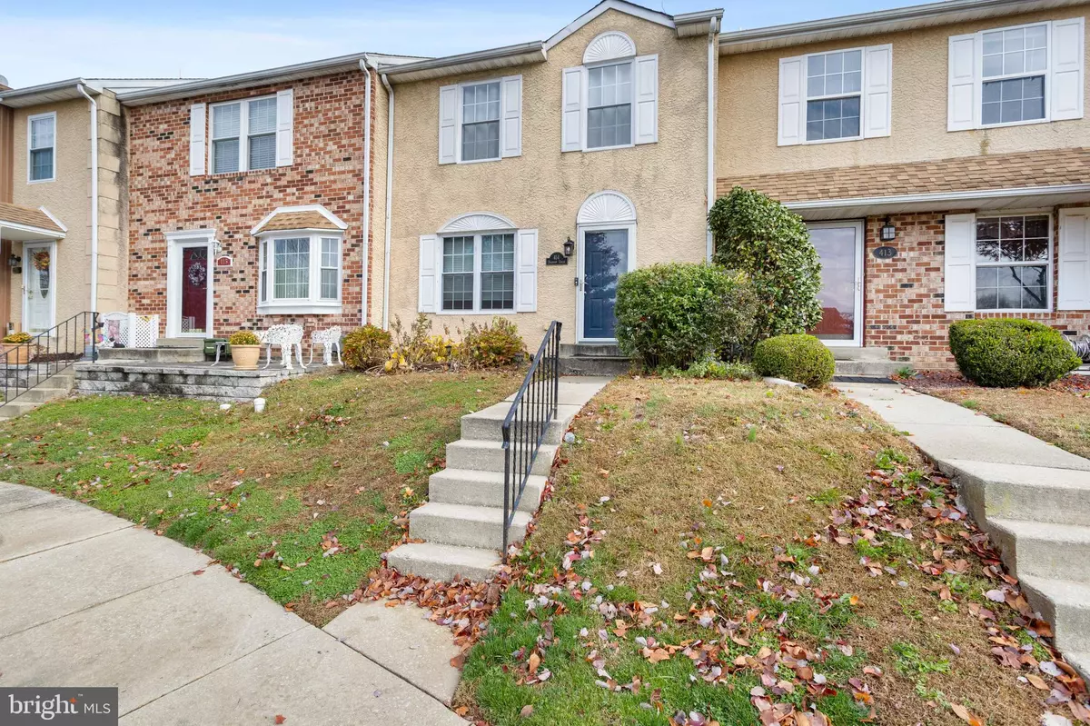 Upper Chichester, PA 19014,414 DOGWOOD CIR #30