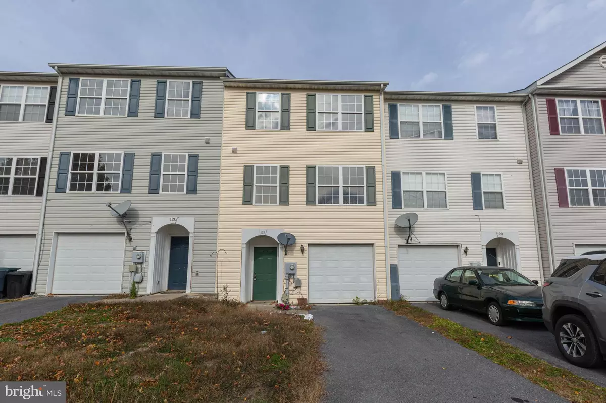 Martinsburg, WV 25405,124 PONY CIR