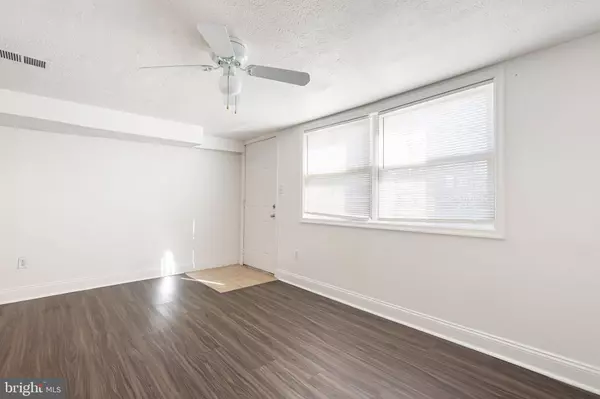 Wilmington, DE 19804,523 BALSAM TER