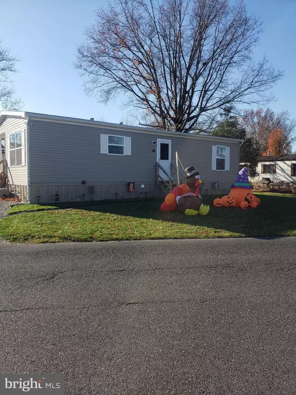 Quakertown, PA 18951,66 CEDAR DR
