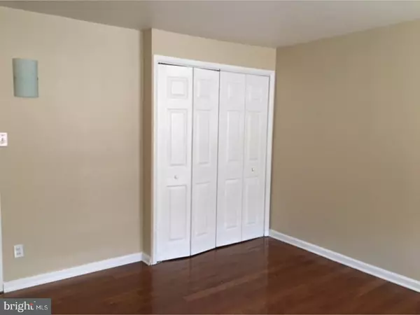 Philadelphia, PA 19148,2235 S CLARION ST