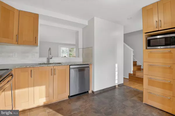 Centreville, VA 20120,14598 OLDE KENT RD