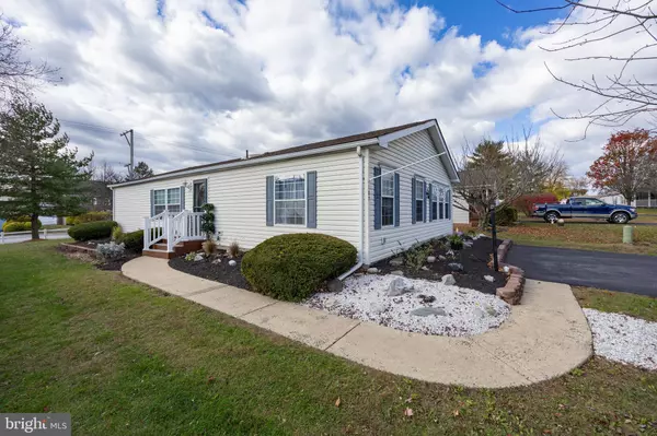 107 CARVER LN, Royersford, PA 19468