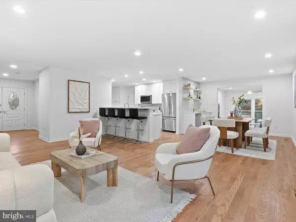 Vienna, VA 22181,2133 FREDA DR