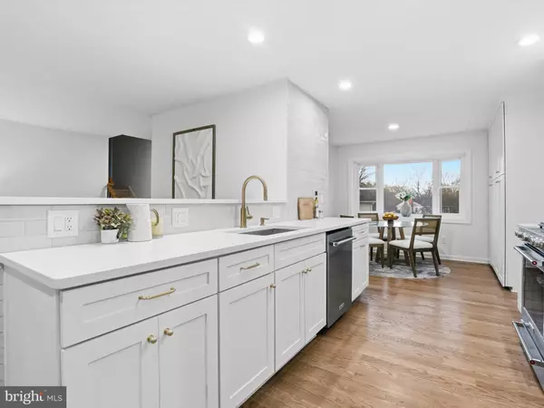 Vienna, VA 22181,2133 FREDA DR