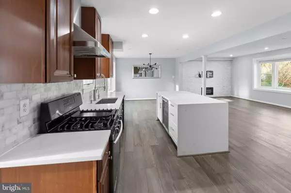 Springfield, VA 22152,6910 ONTARIO ST