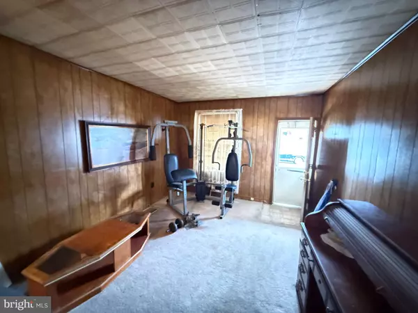 Trenton, NJ 08610,921 GENESEE ST