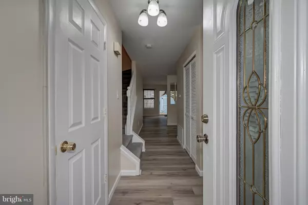 Berlin, NJ 08009,5 FORD LN