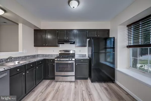 Berlin, NJ 08009,5 FORD LN