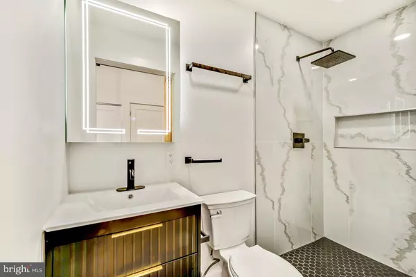 Philadelphia, PA 19131,5640 WYNDALE AVE