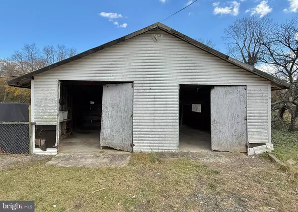 Vineland, NJ 08361,1066 E SHERMAN AVE