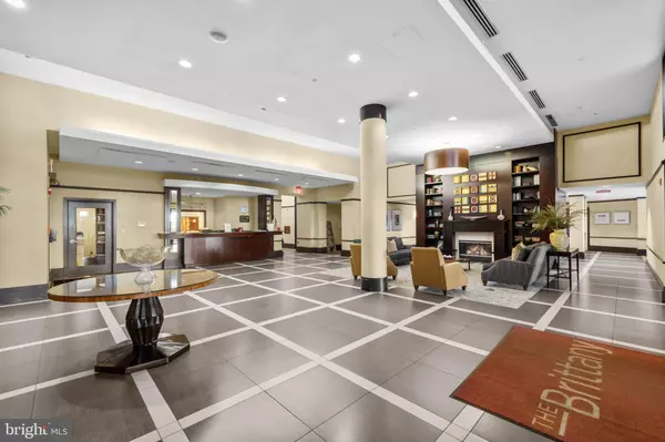 Arlington, VA 22204,4500 S FOUR MILE RUN DR #222