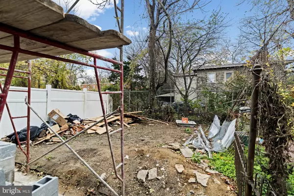 Philadelphia, PA 19144,604 E LOCUST AVE