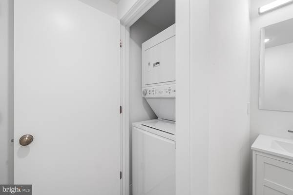 Philadelphia, PA 19104,4324 LANCASTER AVE #105