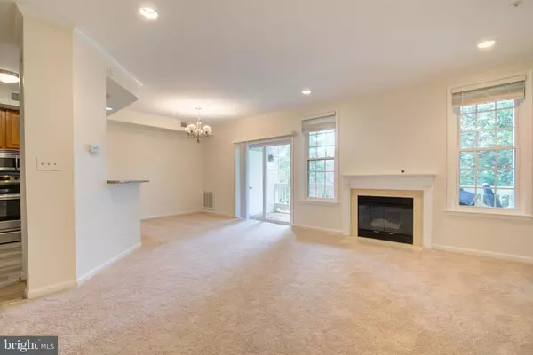 Alexandria, VA 22315,6964-D ELLINGHAM CIR #86