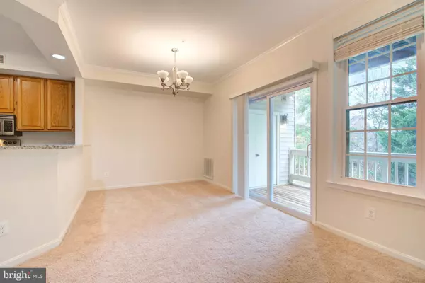 Alexandria, VA 22315,6964-D ELLINGHAM CIR #86