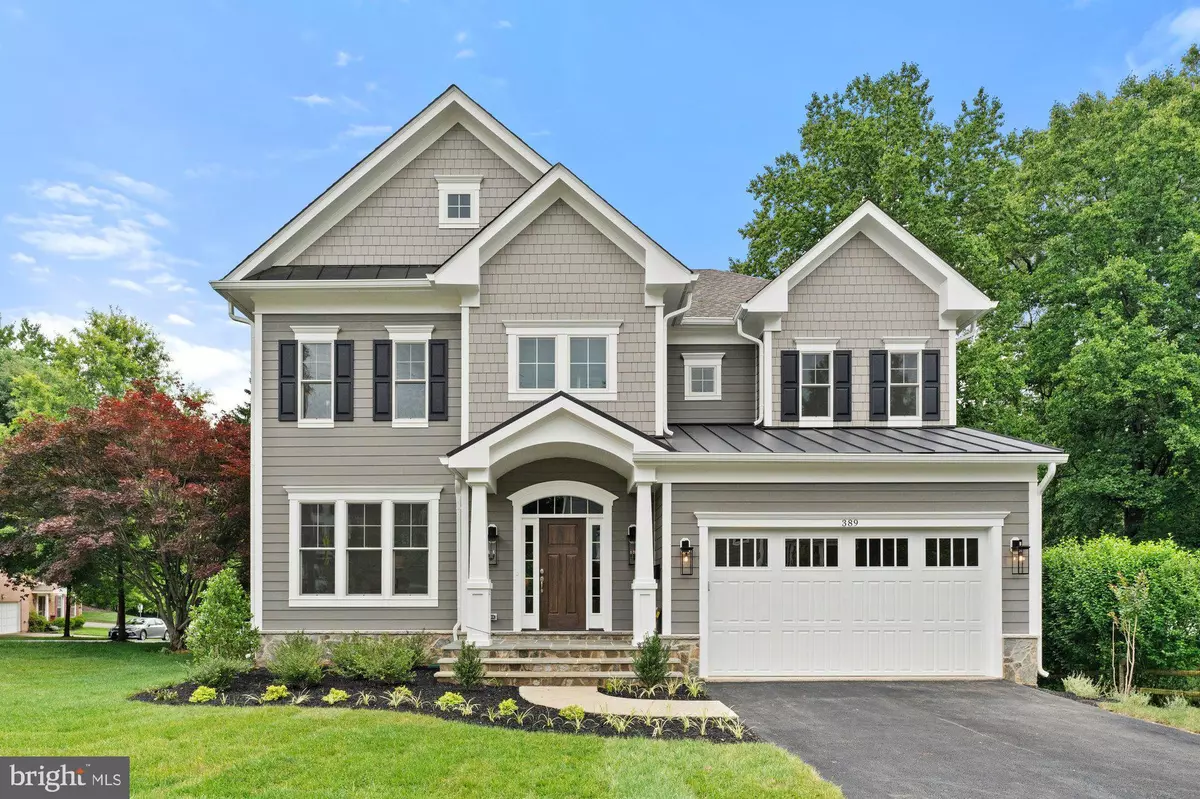 Vienna, VA 22180,420 HOLMES DR NW