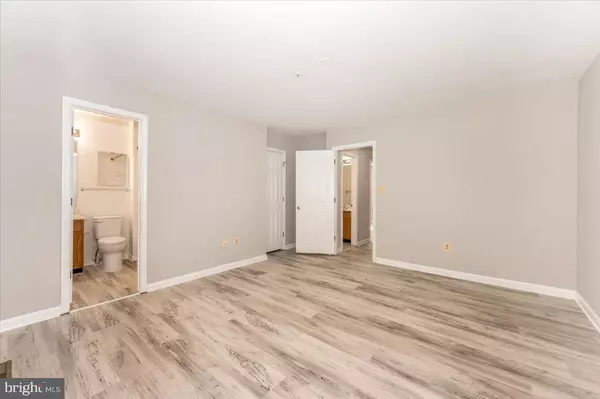 Frederick, MD 21703,5792 FRINGETREE CT