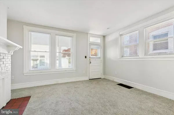 Ardmore, PA 19003,221 ARDMORE AVE