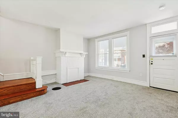 Ardmore, PA 19003,221 ARDMORE AVE