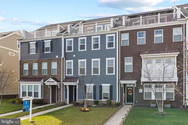 Dumfries, VA 22026,1672 SANDPIPER BAY LOOP