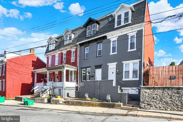 York, PA 17401,631 CLEVELAND AVE