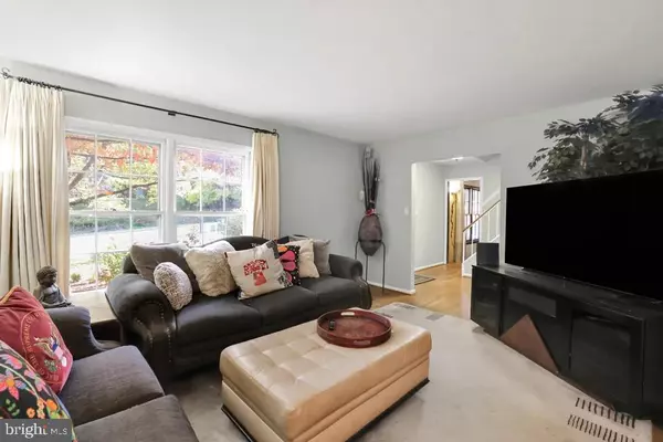 Rockville, MD 20855,16520 GRANDE VISTA DR