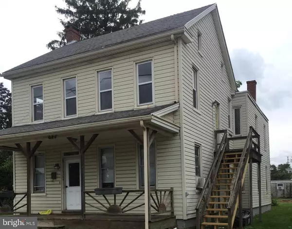 624 E MIDDLE ST, Hanover, PA 17331