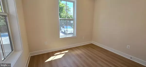 Frederick, MD 21701,412 CHAPEL ALY #1