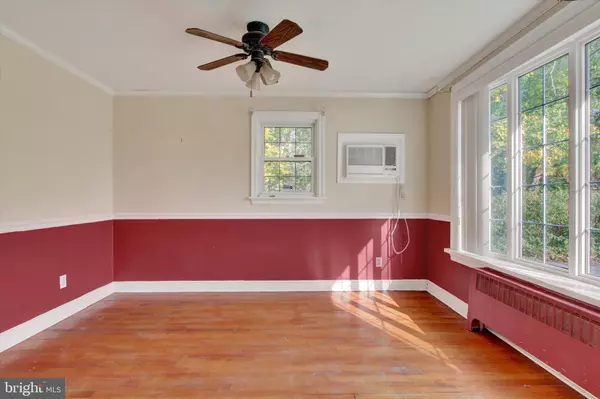 Lancaster, PA 17601,955 NEW HOLLAND AVE