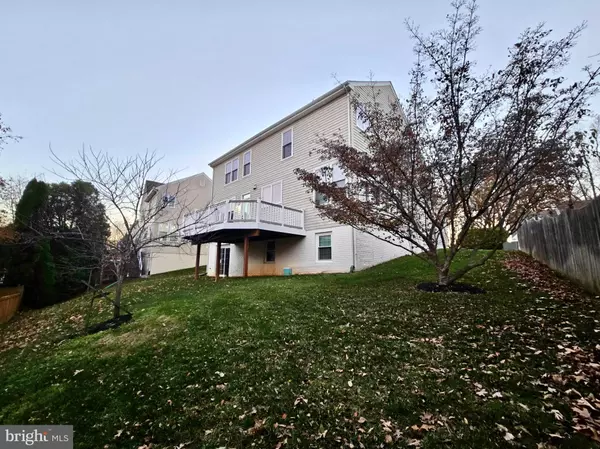 Dumfries, VA 22025,5091 HIGGINS DR