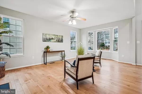 Dumfries, VA 22025,5091 HIGGINS DR