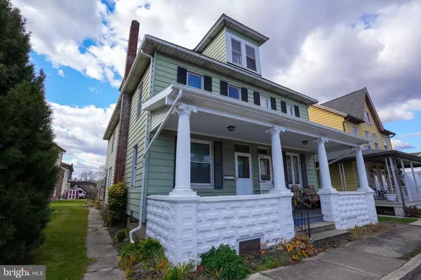 714 LINCOLN AVE, Bowmanstown, PA 18030