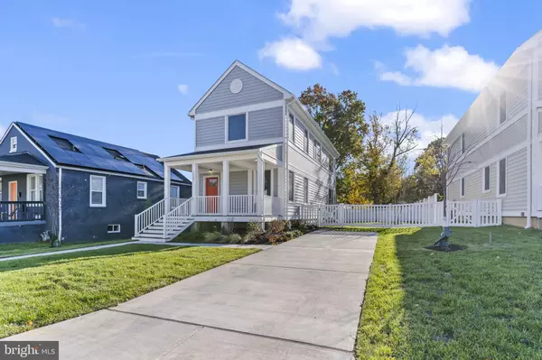 Capitol Heights, MD 20743,725 60TH PL