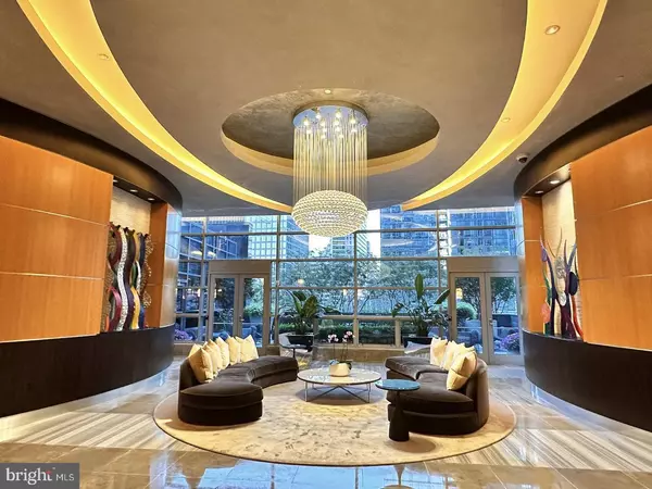 Arlington, VA 22209,1881 N NASH ST N #1806