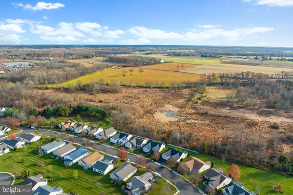 Columbus, NJ 08022,25 ELLINGTON DR